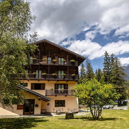 Alpine Forest Hotel Champoluc Zewnętrze zdjęcie